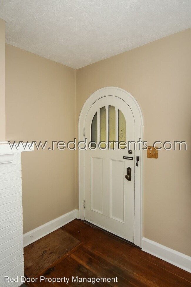 Building Photo - 2 br, 1.5 bath House - 5440 N Carrollton Av