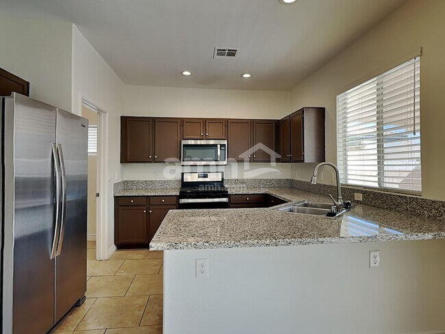 Foto del edificio - 7901 Rustic Canyon Ct
