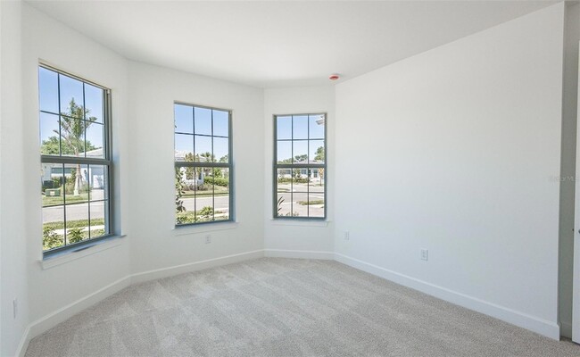 Building Photo - 6957 Honeybell Dr