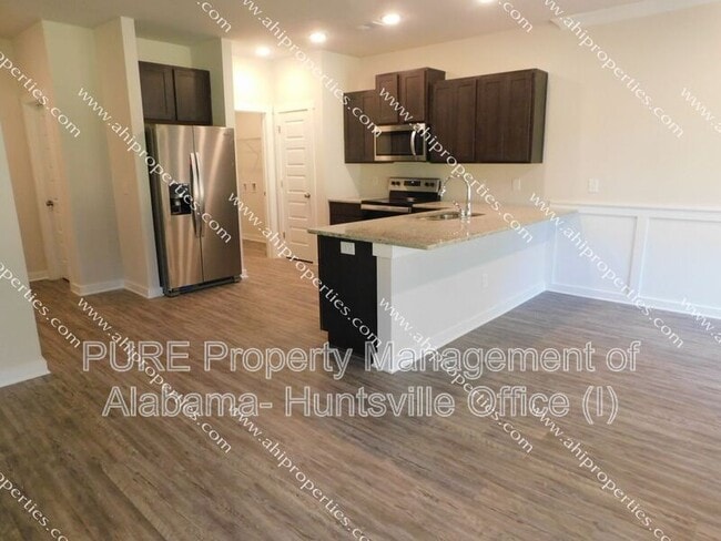 Building Photo - 3206 Northfield Ln