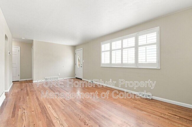 Foto del edificio - 6743 Gray St