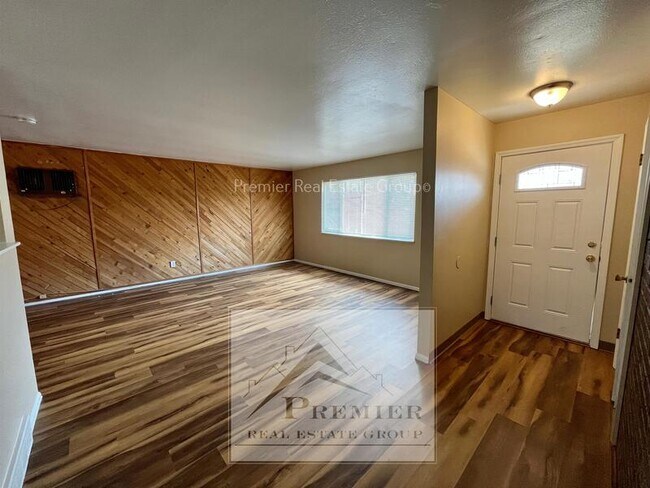 Foto del edificio - 1437 Auburn Dr