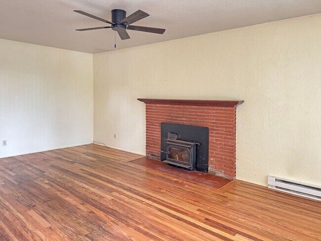 Foto del edificio - Perfectly Located 3 Bedroom Home