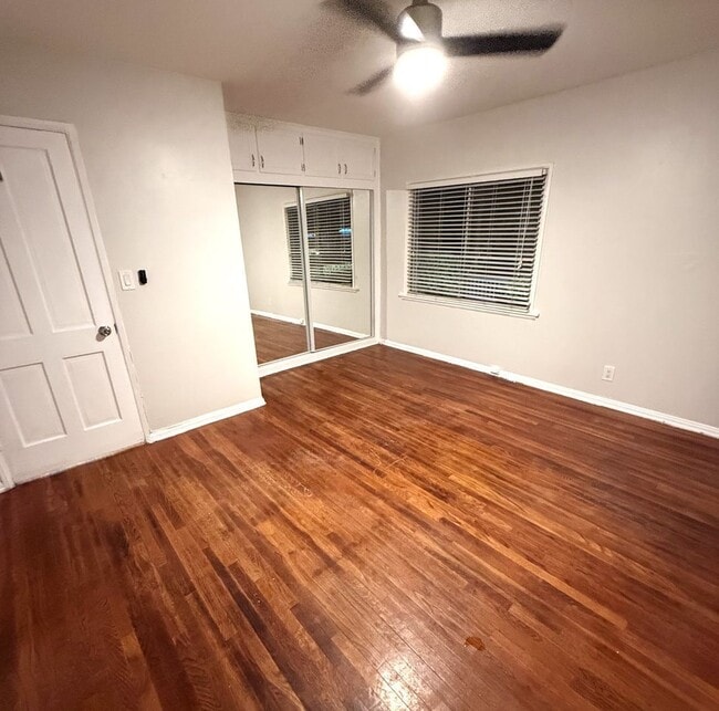 Photo - 10617 Oxnard Street Apartment