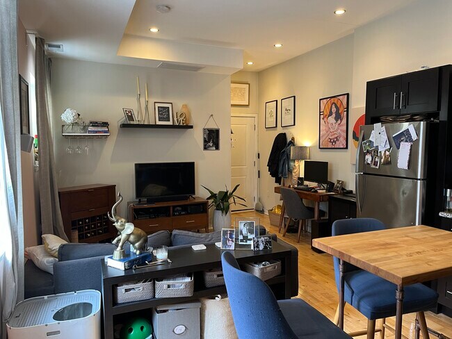 Foto del edificio - 317 6th S St