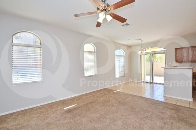 Foto del edificio - 2402 East 5th Street