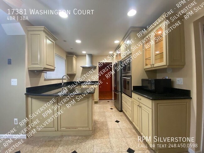 Foto del edificio - Spacious 4-bedroom