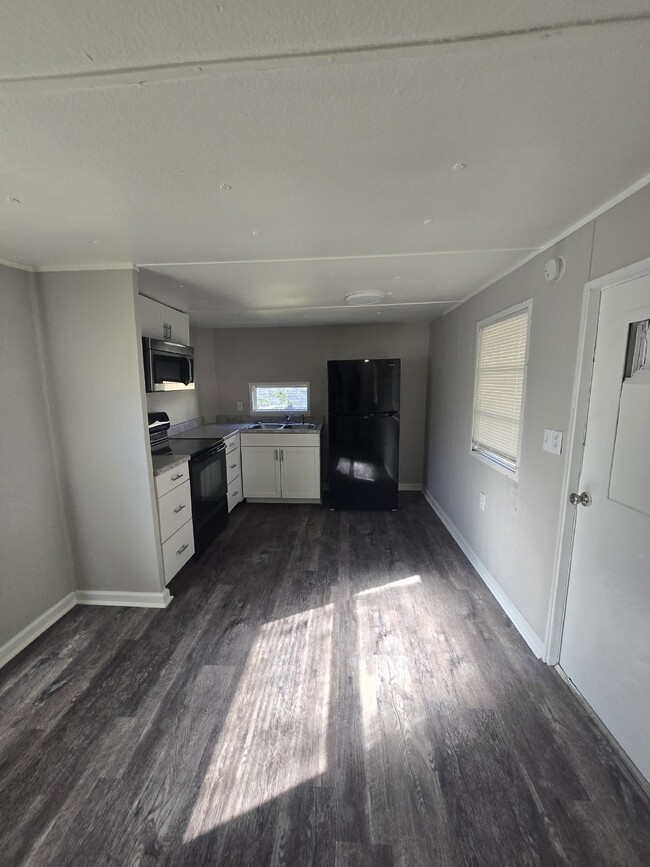 Foto del edificio - Affordable 1 Bedroom - Utilities Included