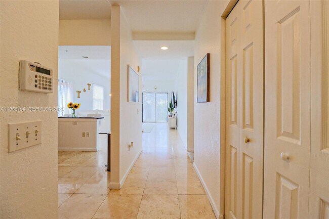 Foto del edificio - 1650 Presidential Way