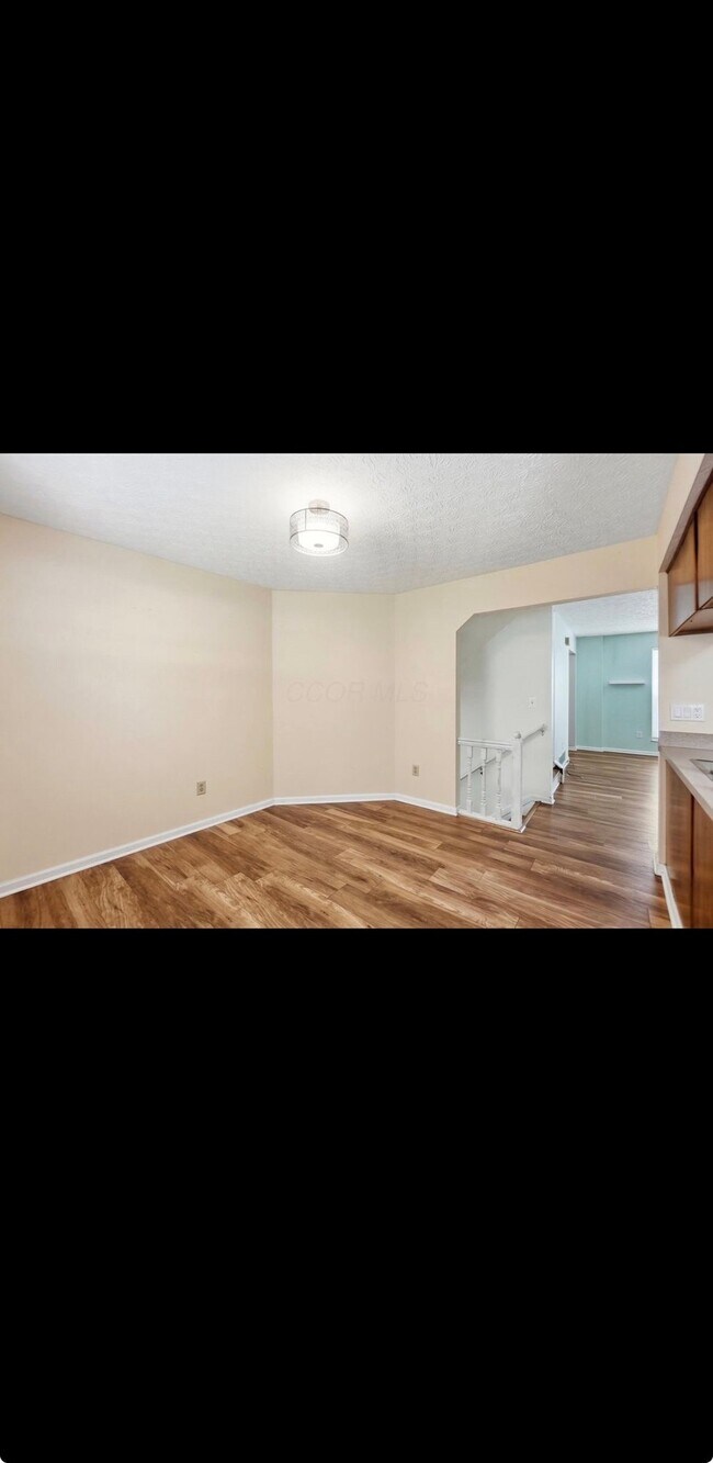 Foto del edificio - 46 Ravine Ridge Dr S