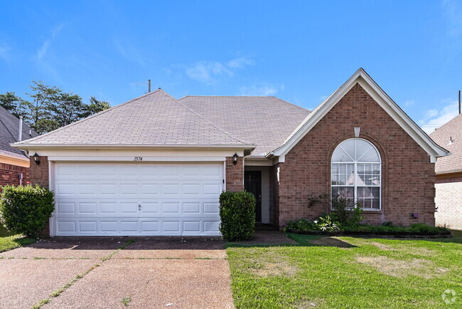 Building Photo - 1574 Far Dr