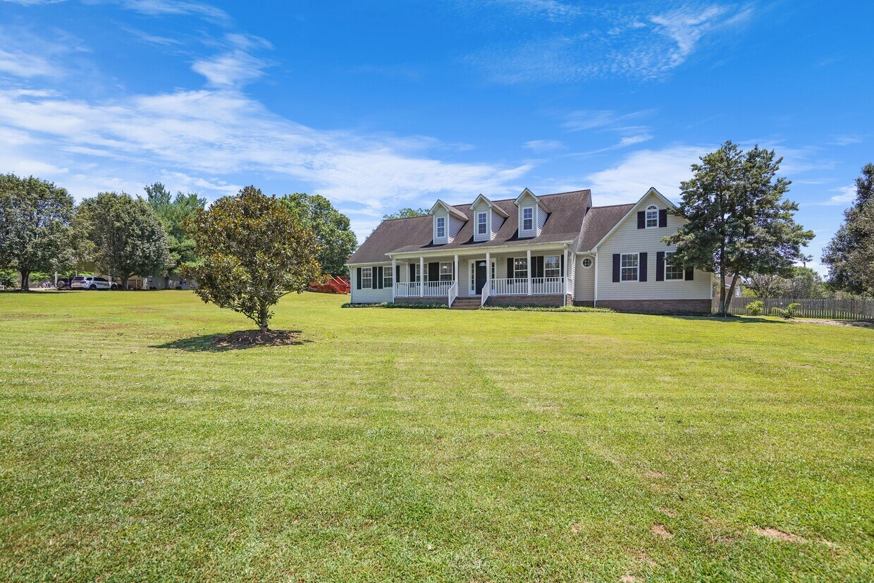 Primary Photo - 3600 Artesian Way