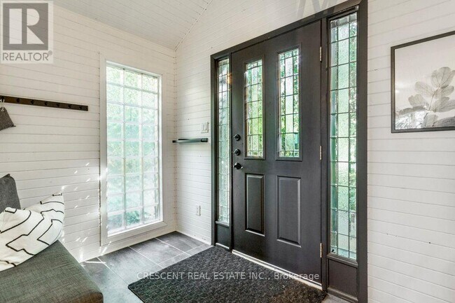 Building Photo - 37 Georgian Manor Dr