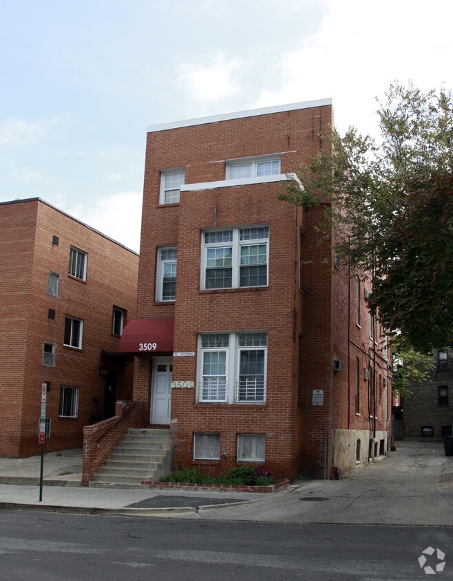 Primary Photo - 3509 11th St NW