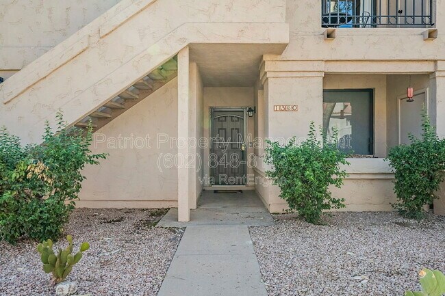 Foto del edificio - 9708 E Vía Linda