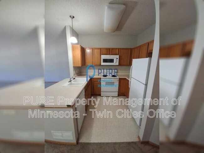 Foto del edificio - 670 Kingfisher Ln
