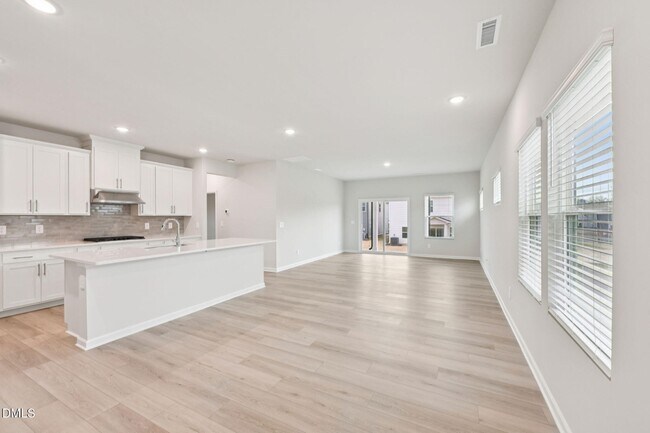 Foto del edificio - 5 and A Loft single family for sale