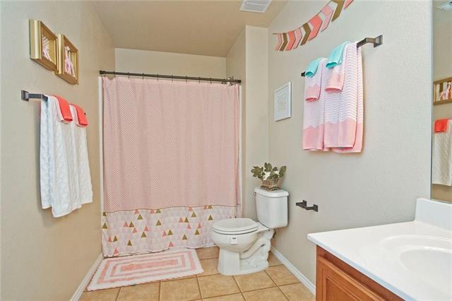 Foto del edificio - 5917 Stone Mountain Rd