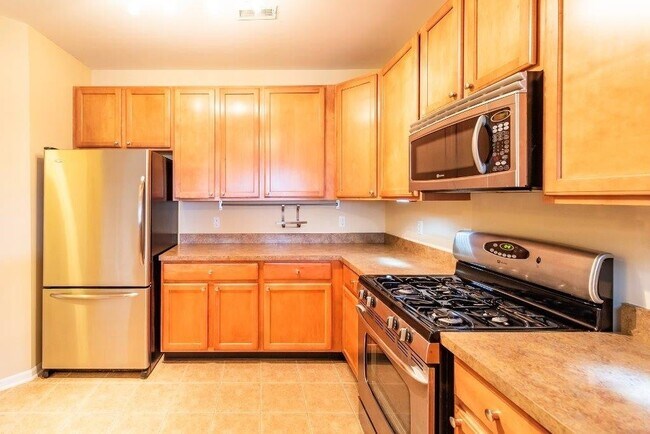 Fotografía del edificio - 854 W Summerfield Glen Cir