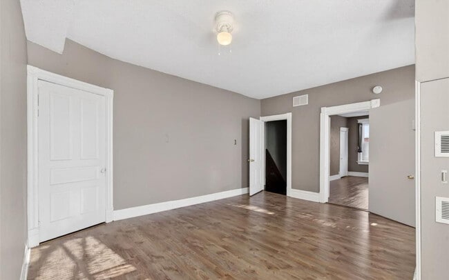 Building Photo - 3005 S Compton Ave