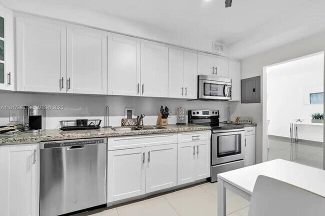 Foto del edificio - 4001 S Ocean Dr