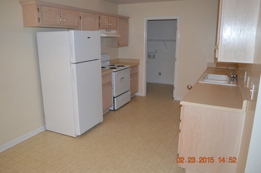 Building Photo - 131 Canyon Pl