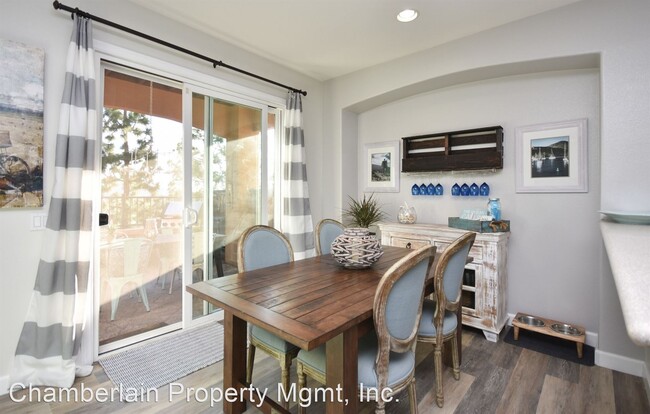 Building Photo - 3 br, 2.5 bath House - 1241 Highbluff Ave