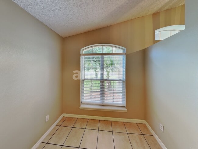 Building Photo - 2386 Blue Sapphire Cir