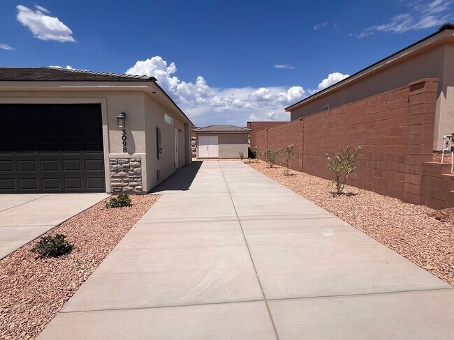 Foto del edificio - 3 Bed 2 Bath Home in Hurricane