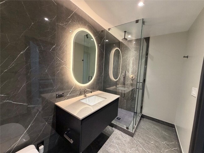 Building Photo - 20 NE 11th St