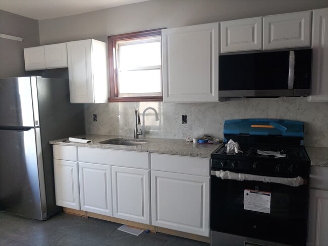 Kitchen - 233 Pope St