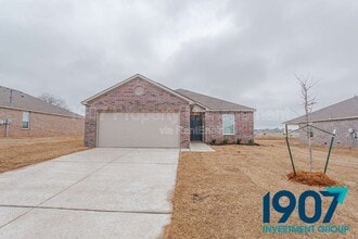 Building Photo - 1413 Lexi Dr