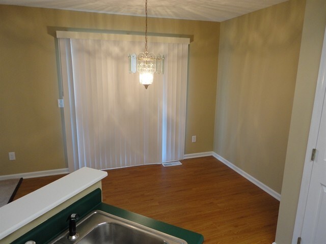 Foto del edificio - 2282 Villagewood Ct