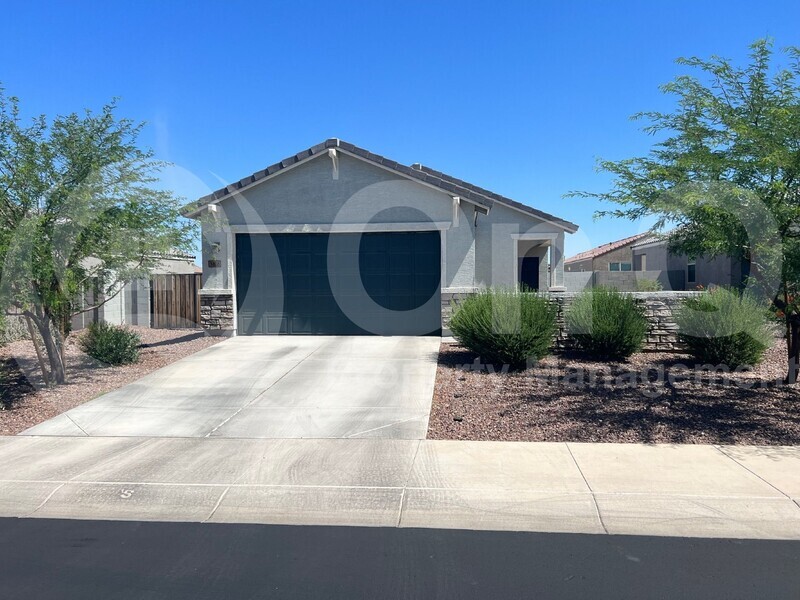 Primary Photo - 3806 E Archer Dr