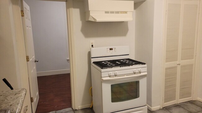 Foto del edificio - 169 E 23rd St