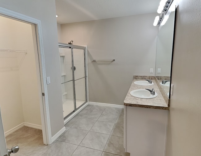 Building Photo - 432 Honey Bell Rd