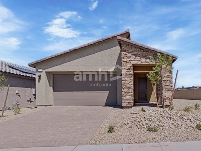 Building Photo - 522 Speckled Orchid Pl