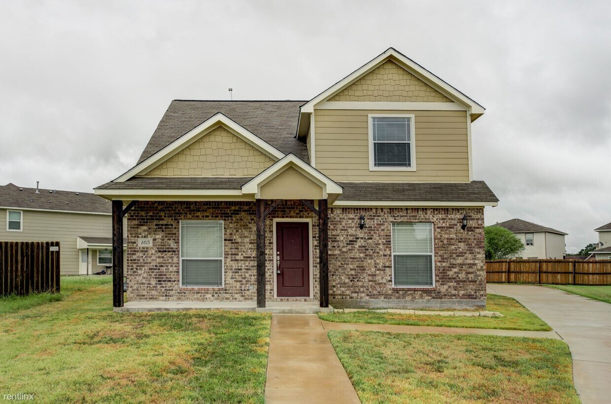 4 br, 4 bath House 2615 Mandi Ct House Rental in College Station