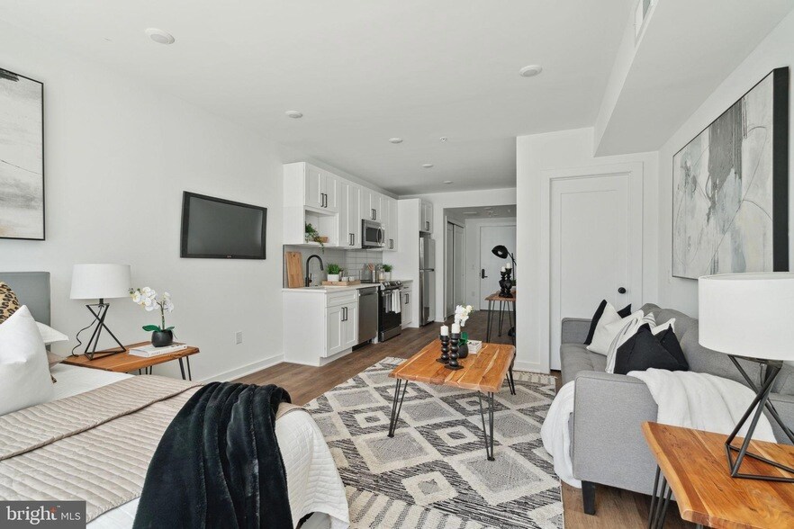 Foto principal - 5904 Germantown Ave