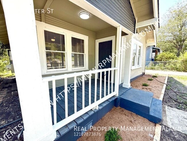 Photo - 1834 Center St House