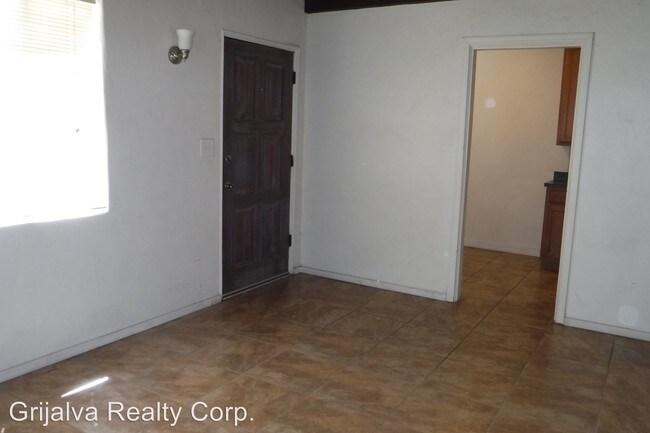 Building Photo - 1339 N Howard Blvd