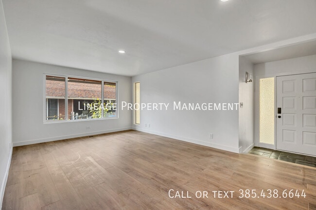 Foto del edificio - 4081 Liberty Ave