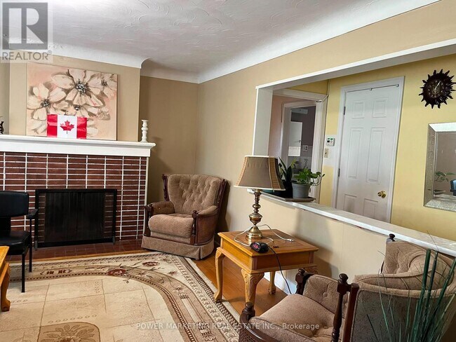 Photo du bâtiment - 2576 Alta Vista Dr
