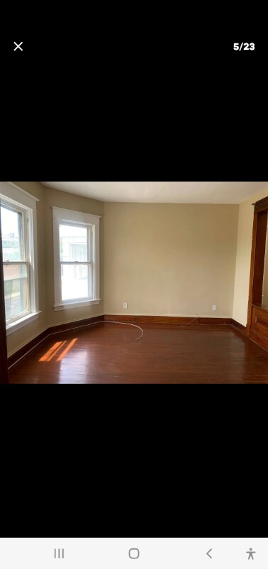 Building Photo - 857 Oakwood Ave