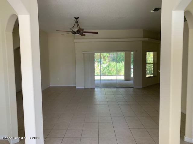 Foto del edificio - 329 Chennault Ln