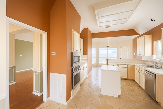 Building Photo - 6218 Paddle Wheel Dr