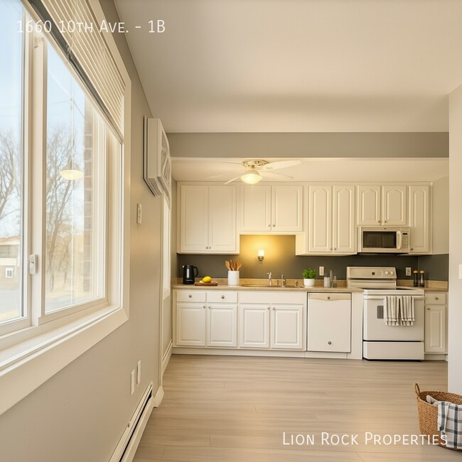 Foto del edificio - 1660 10th Ave