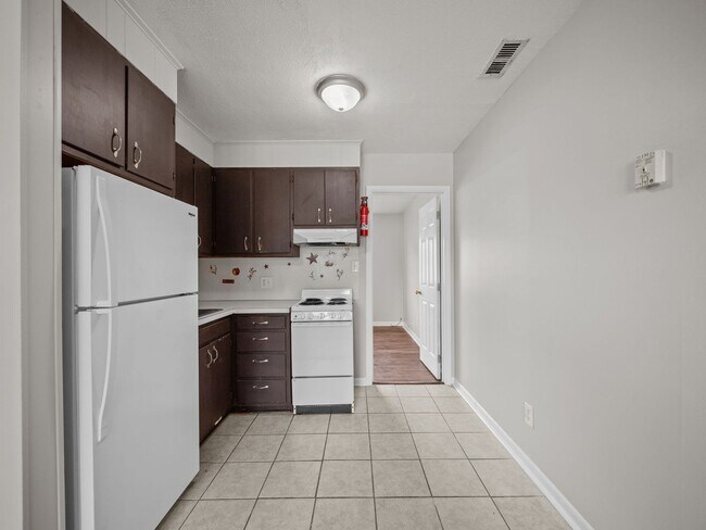 Foto del edificio - Welcome to Lakeview Park!