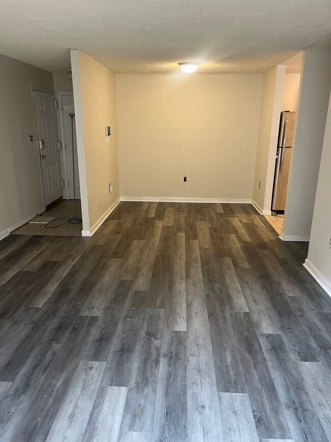 Foto del edificio - 5106 F St SE