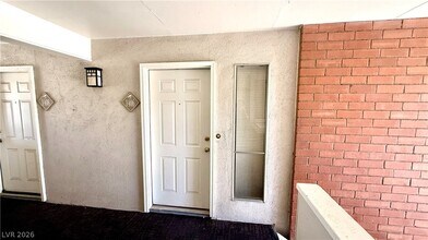 Building Photo - 2822 Loveland Dr